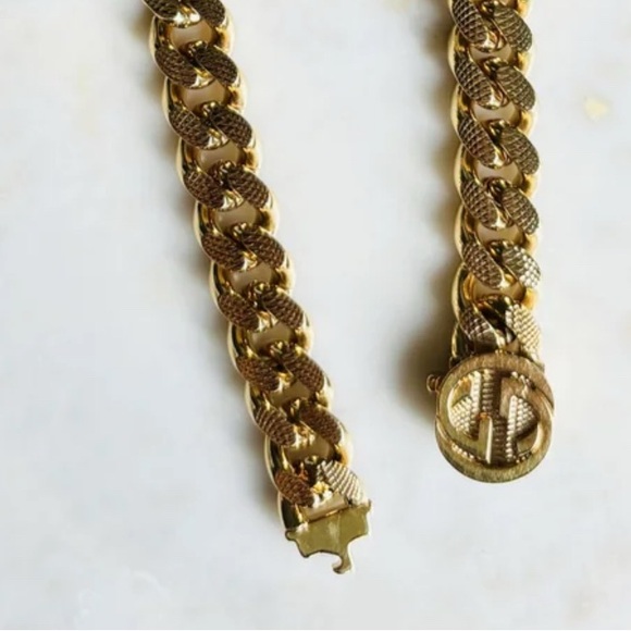 Gucci Interlocking G Chain Necklace - Picture 6 of 7